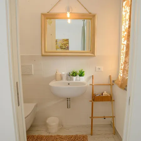 Casa Macri - Vadoalmare Immobiliare アパート ヴァード・リーグレ